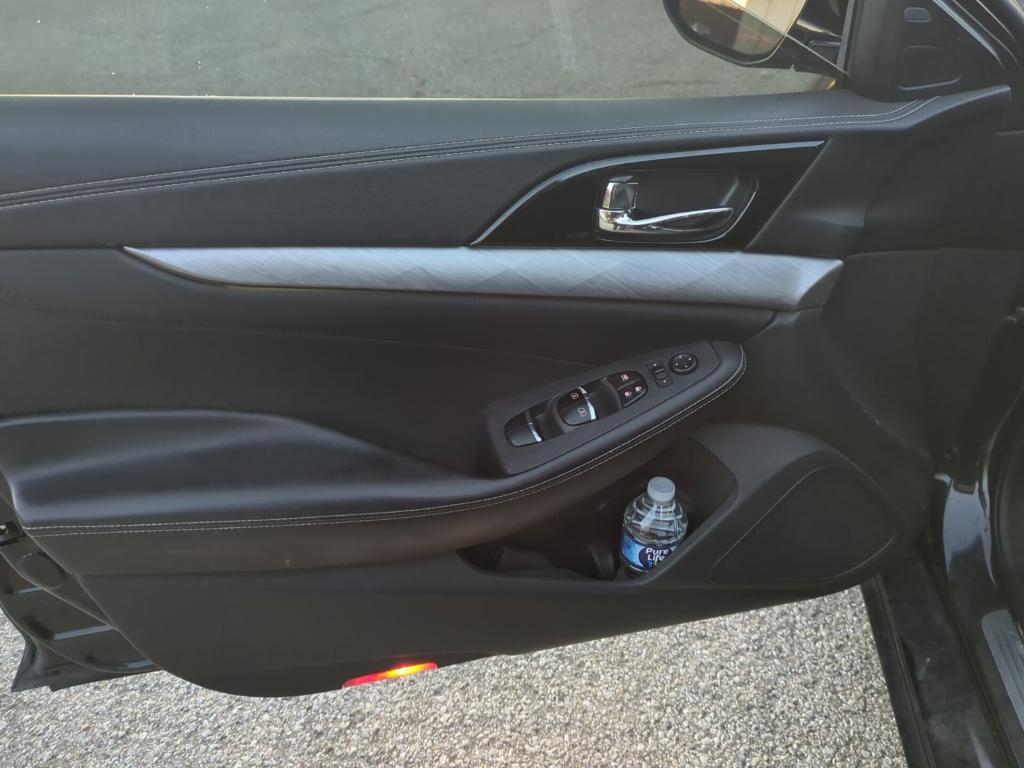 used 2016 Nissan Maxima car, priced at $9,875