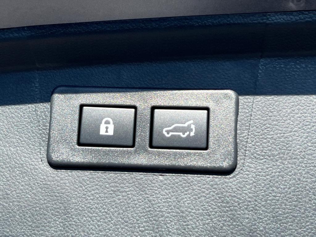 new 2025 Subaru Outback car, priced at $39,321