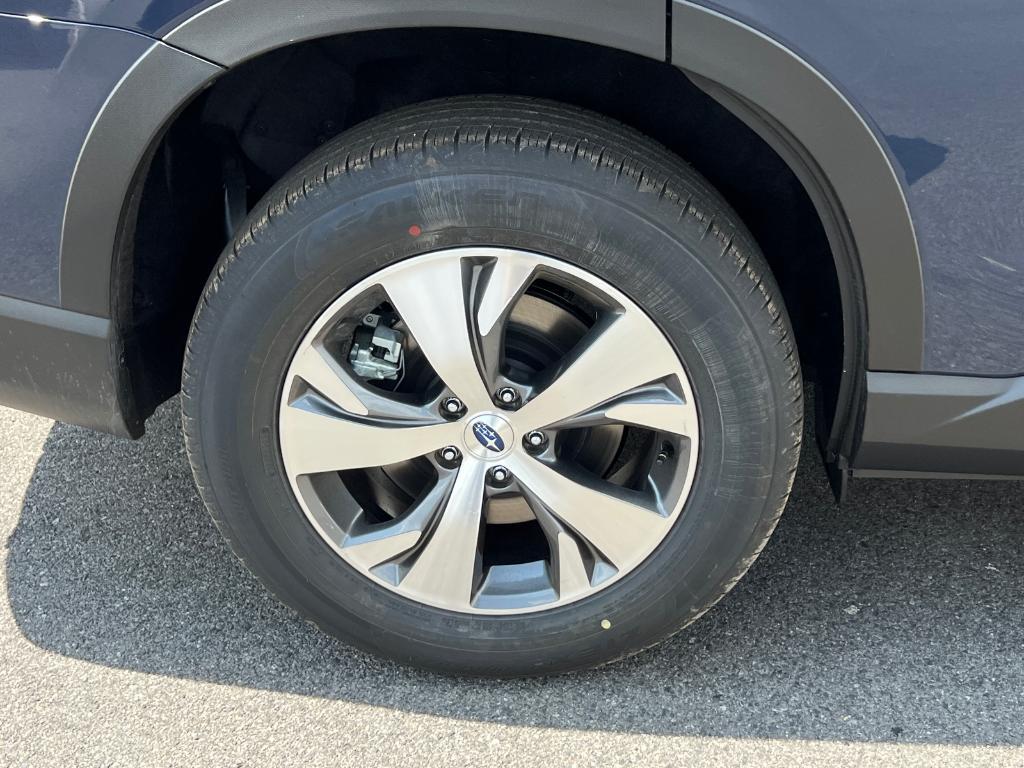 new 2025 Subaru Ascent car, priced at $39,298
