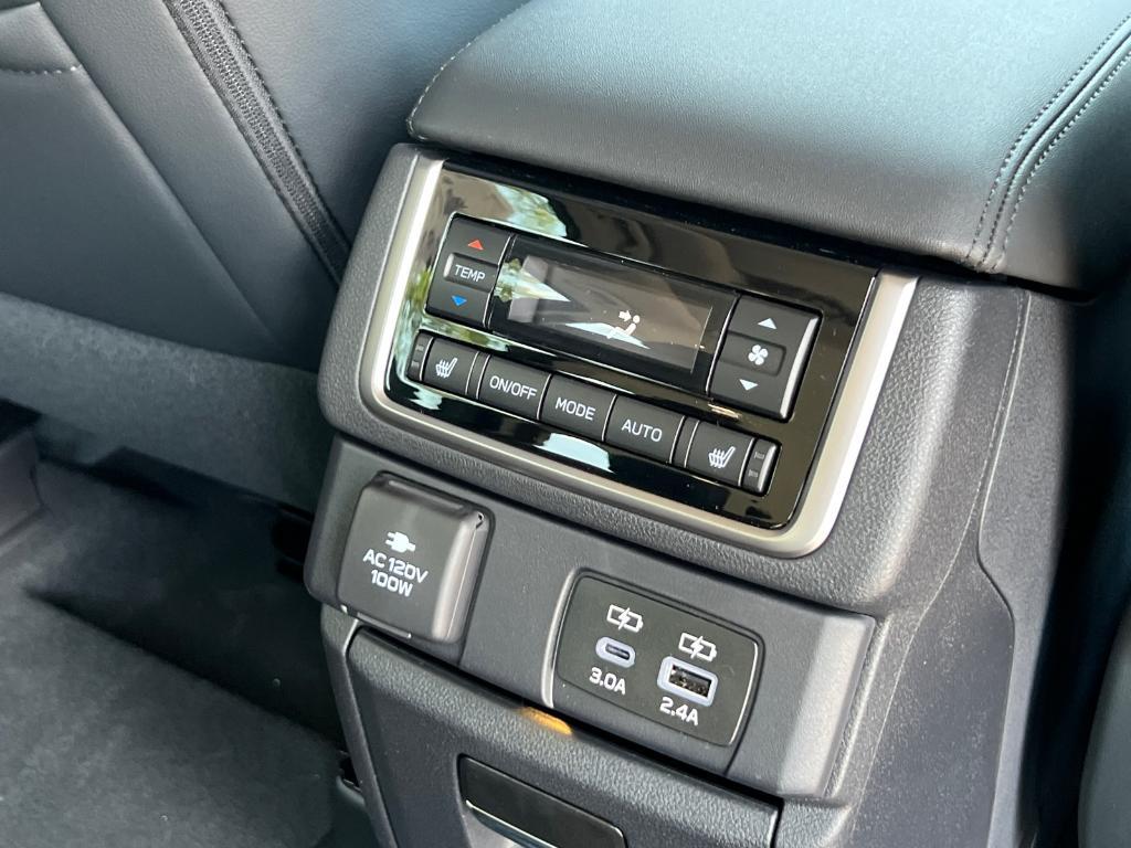 new 2025 Subaru Ascent car, priced at $50,966