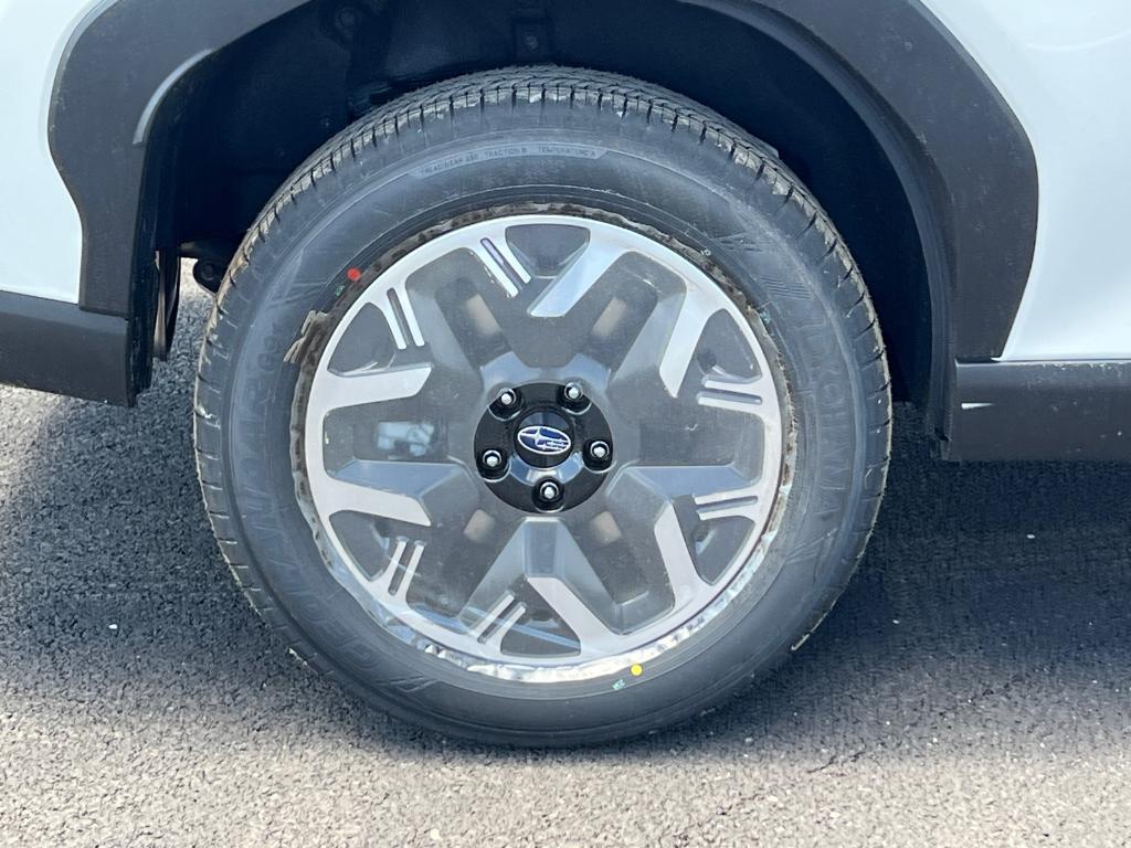 new 2025 Subaru Forester car, priced at $32,518