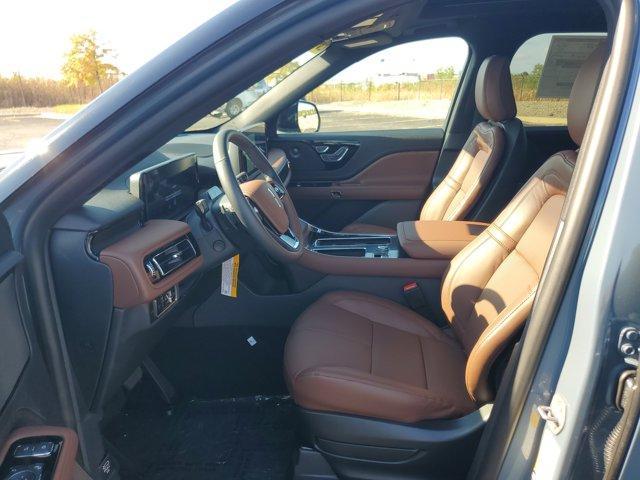new 2025 Lincoln Aviator car, priced at $68,631