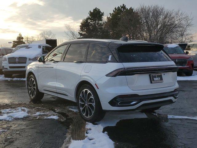 new 2025 Lincoln Nautilus car, priced at $57,704