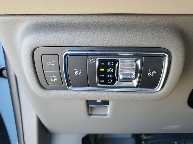 new 2025 Lincoln Nautilus car, priced at $66,221