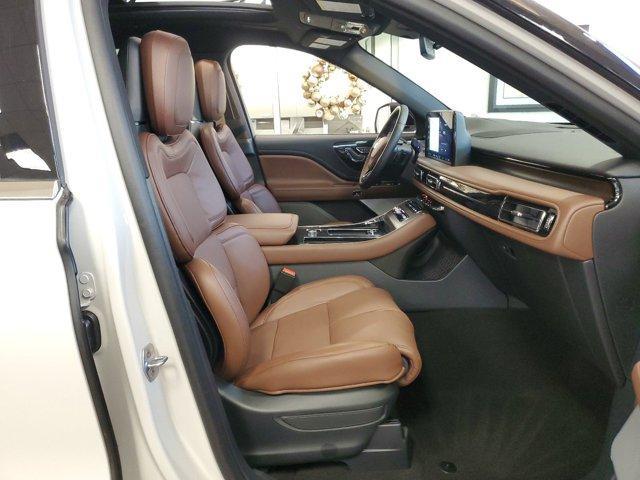 used 2025 Lincoln Aviator car, priced at $73,995