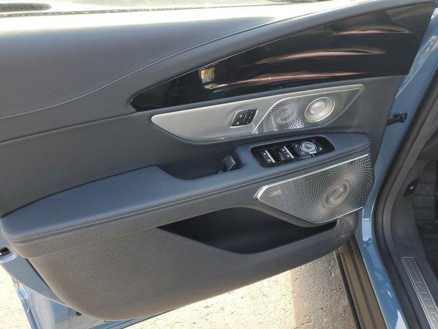 new 2026 Lincoln Nautilus car, priced at $70,259