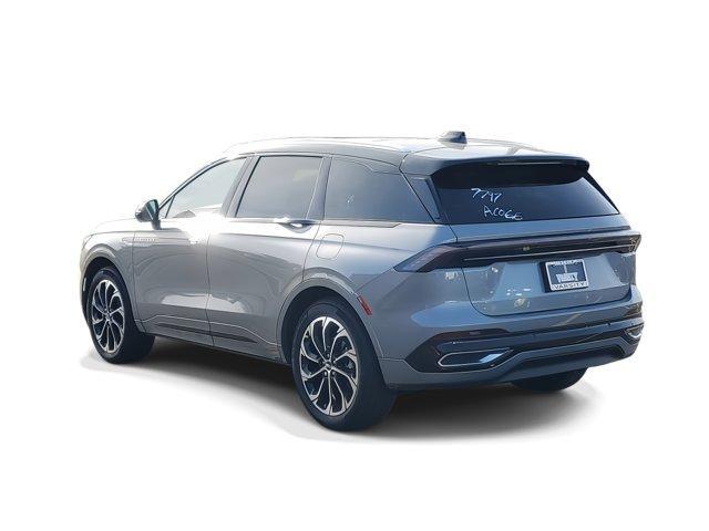 new 2025 Lincoln Nautilus car, priced at $57,623