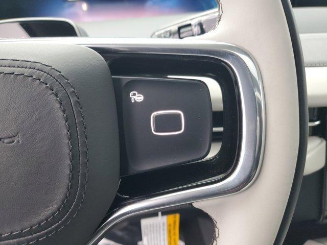 new 2025 Lincoln Navigator car, priced at $96,317