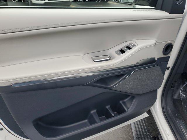 new 2025 Lincoln Navigator car, priced at $96,317