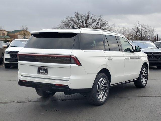 new 2025 Lincoln Navigator car, priced at $96,317