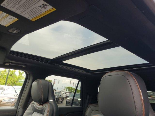 used 2024 Lincoln Navigator car, priced at $88,995