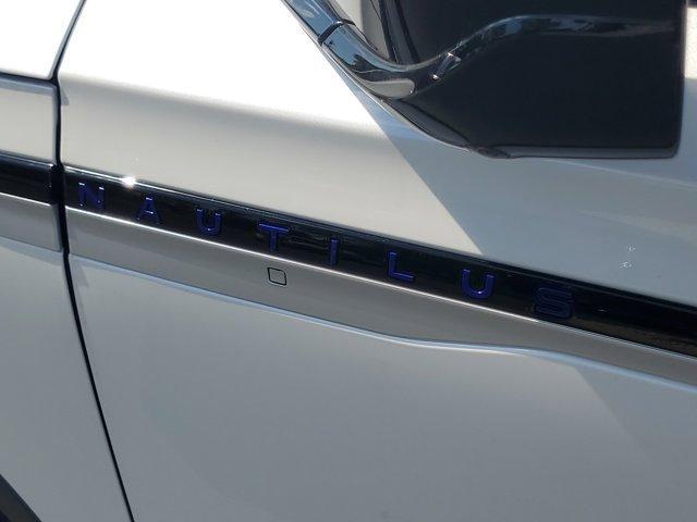 new 2025 Lincoln Nautilus car, priced at $49,409