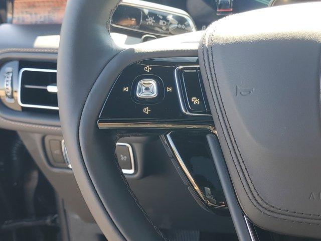 new 2025 Lincoln Aviator car, priced at $75,253