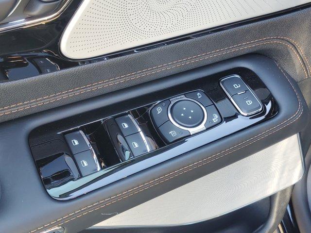 new 2025 Lincoln Aviator car, priced at $75,253