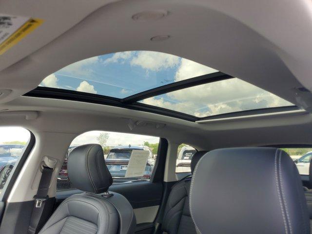 new 2025 Lincoln Nautilus car, priced at $57,671