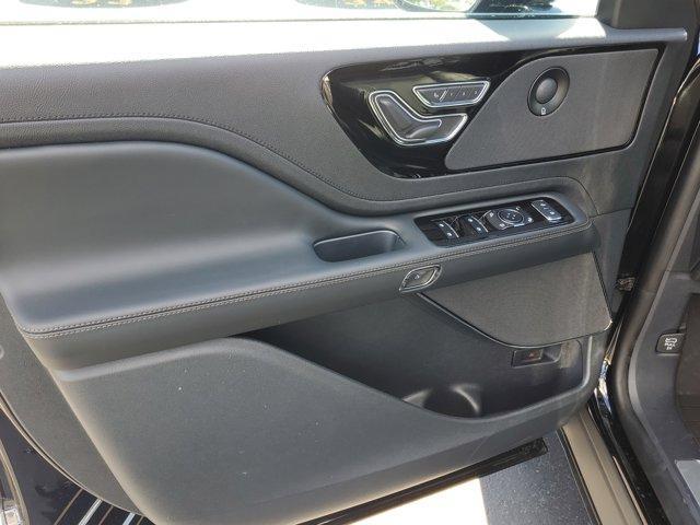 new 2025 Lincoln Aviator car, priced at $60,065