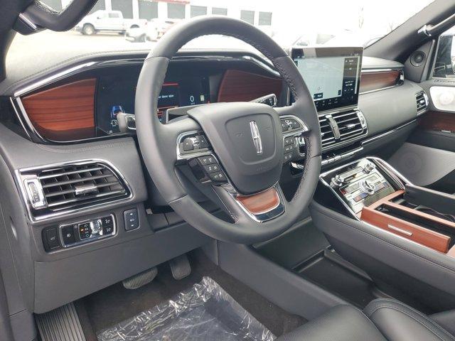 new 2024 Lincoln Navigator car, priced at $96,980
