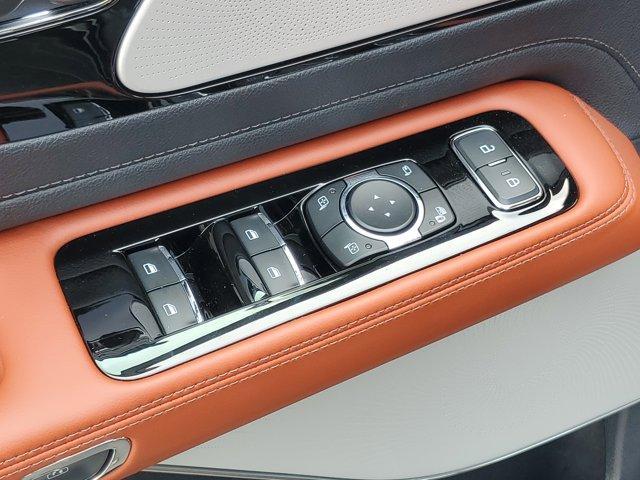 new 2025 Lincoln Aviator car, priced at $70,682