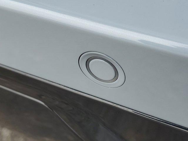 new 2025 Lincoln Navigator car, priced at $95,932