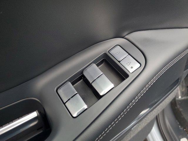 new 2025 Lincoln Navigator car, priced at $95,932