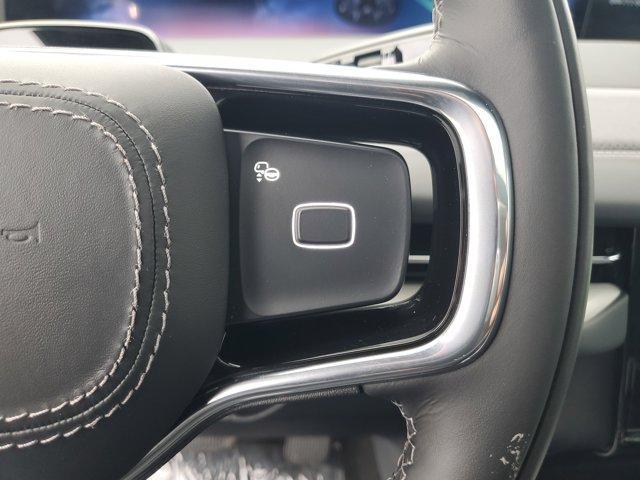 new 2025 Lincoln Navigator car, priced at $95,932