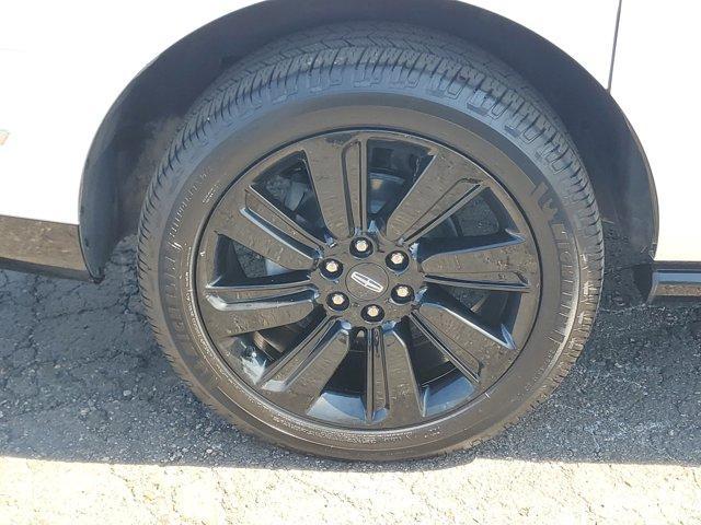 used 2022 Lincoln Navigator L car, priced at $59,995