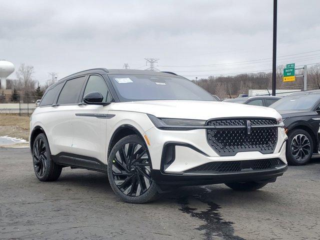 new 2025 Lincoln Nautilus car, priced at $61,904