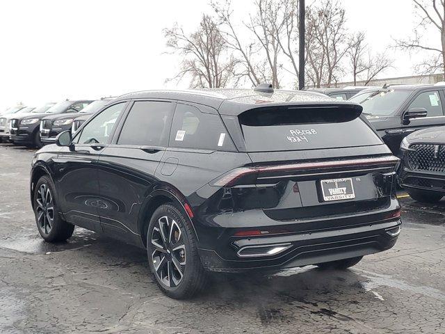 new 2025 Lincoln Nautilus car, priced at $63,626