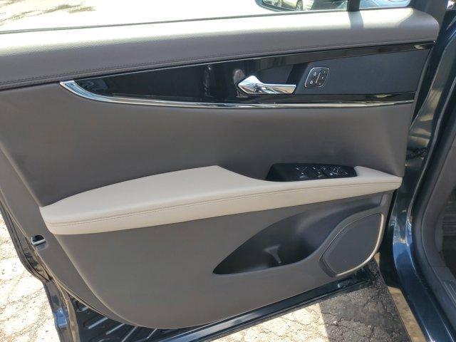 used 2022 Lincoln Nautilus car, priced at $43,995