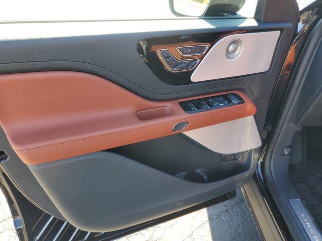 new 2025 Lincoln Aviator car, priced at $73,470