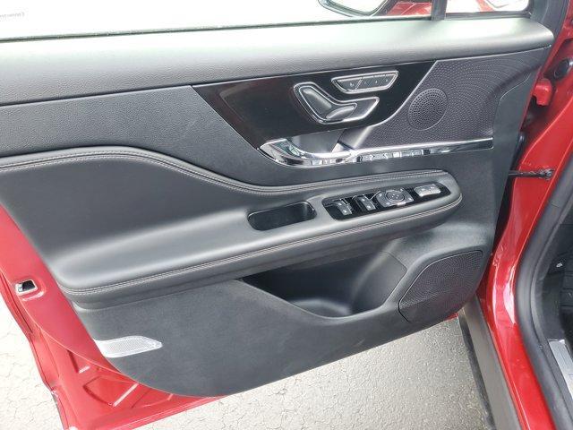 new 2025 Lincoln Corsair car, priced at $35,010