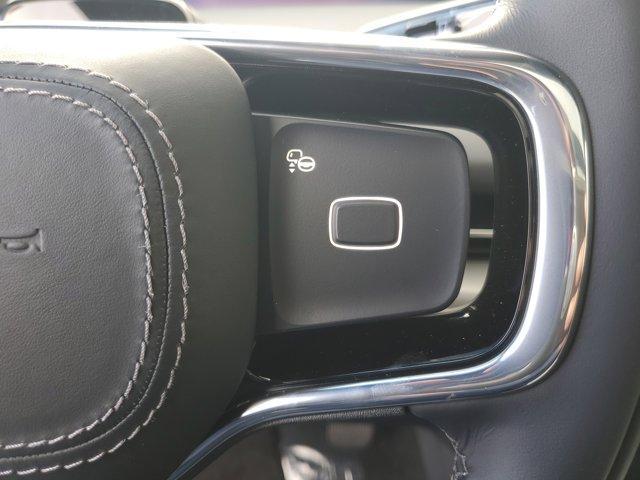 new 2025 Lincoln Navigator car, priced at $95,626