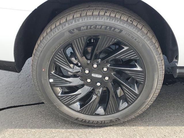 new 2025 Lincoln Navigator car, priced at $95,626