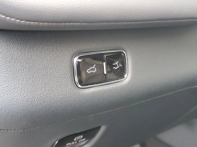 new 2025 Lincoln Navigator car, priced at $95,626