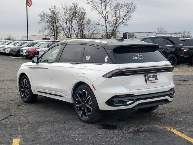 new 2025 Lincoln Nautilus car, priced at $58,253