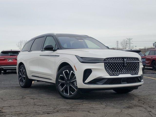 new 2025 Lincoln Nautilus car, priced at $58,253