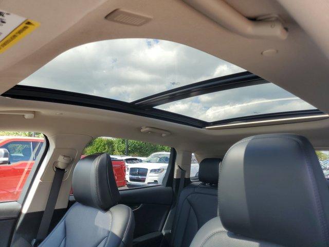 used 2022 Lincoln Nautilus car, priced at $38,995