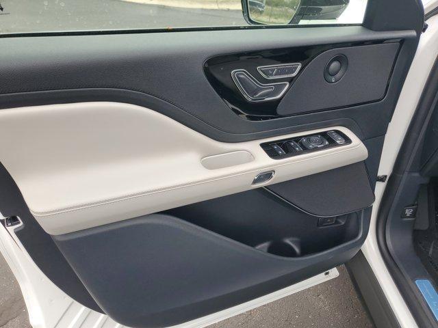 new 2025 Lincoln Aviator car, priced at $63,450