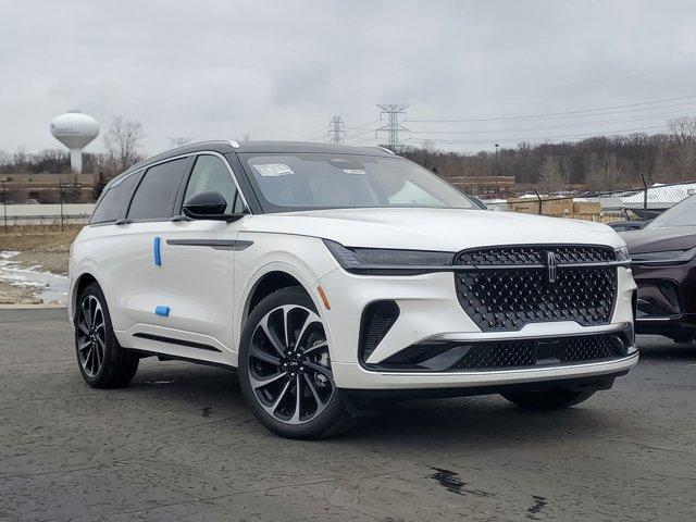 new 2025 Lincoln Nautilus car, priced at $72,124