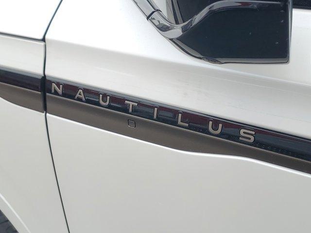 new 2025 Lincoln Nautilus car, priced at $72,124