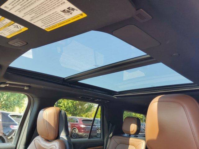 used 2022 Lincoln Navigator car, priced at $62,995