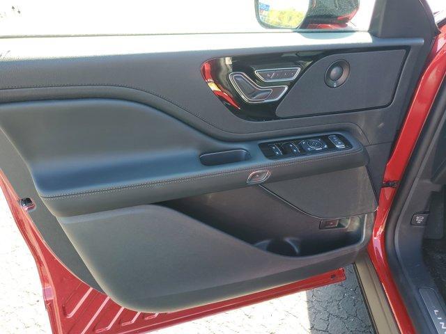 new 2025 Lincoln Aviator car, priced at $69,034