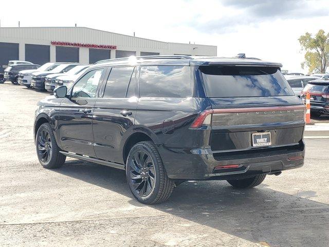 new 2025 Lincoln Navigator car, priced at $95,603