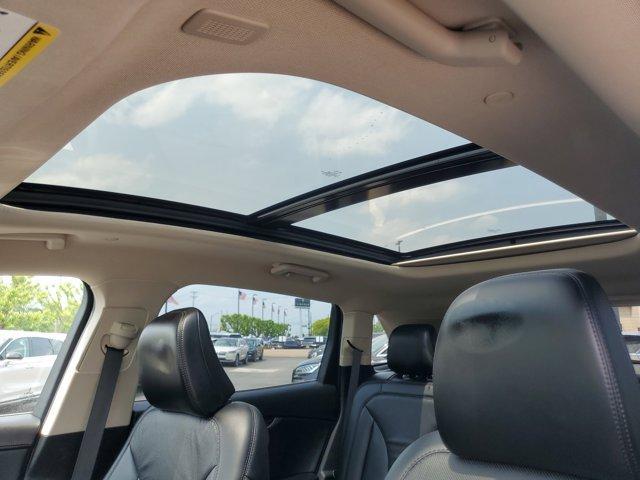 used 2022 Lincoln Nautilus car, priced at $37,995