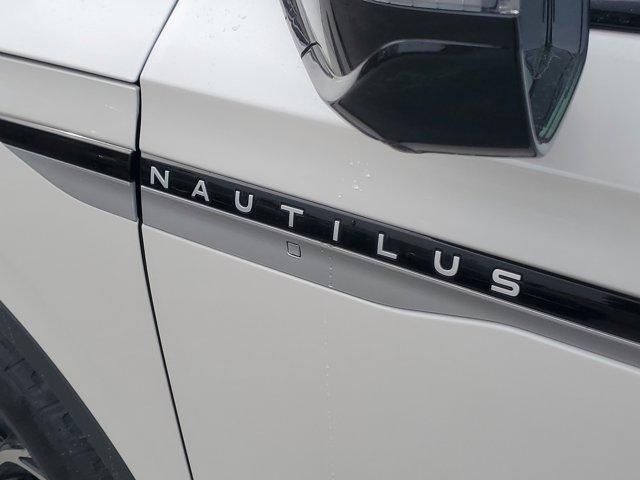 new 2025 Lincoln Nautilus car, priced at $53,776