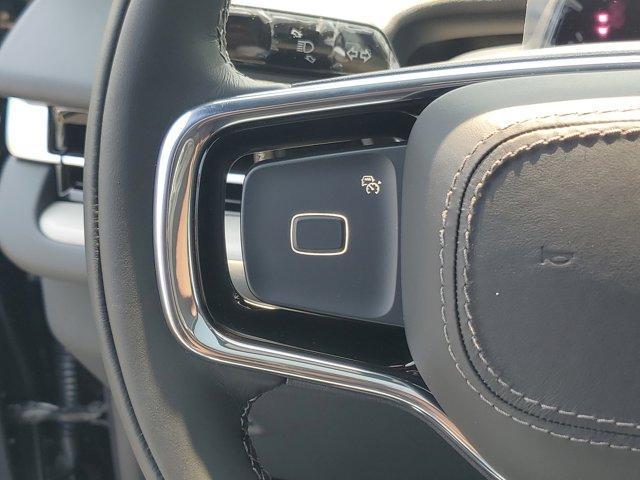 new 2025 Lincoln Navigator car, priced at $99,746