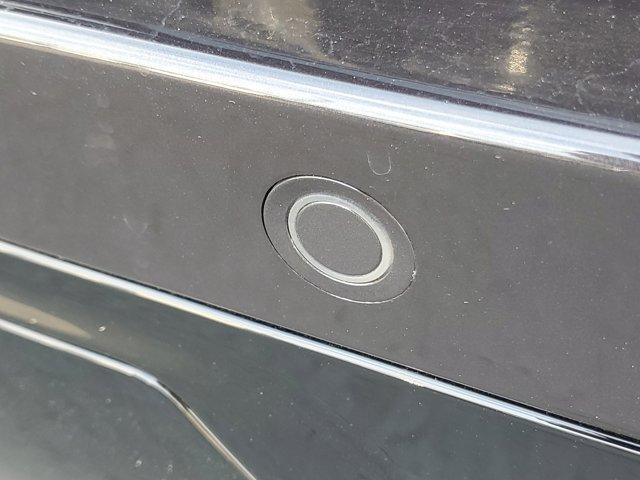 new 2025 Lincoln Navigator car, priced at $96,737