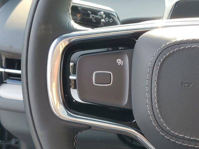 new 2025 Lincoln Navigator car, priced at $96,737