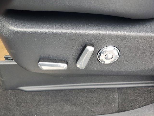 new 2025 Lincoln Navigator L car, priced at $100,097