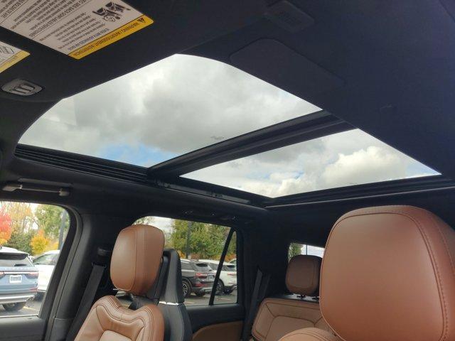 used 2023 Lincoln Navigator car, priced at $68,995